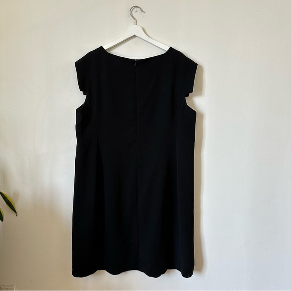 M. M. Lafleur The Sarah Crepe Shift Dress Cap Sleeve In Black Size +2 - Picture 5 of 9